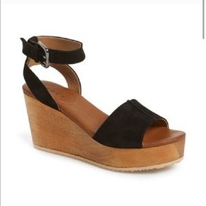 Hinge black suede with brown wood bottom wedges